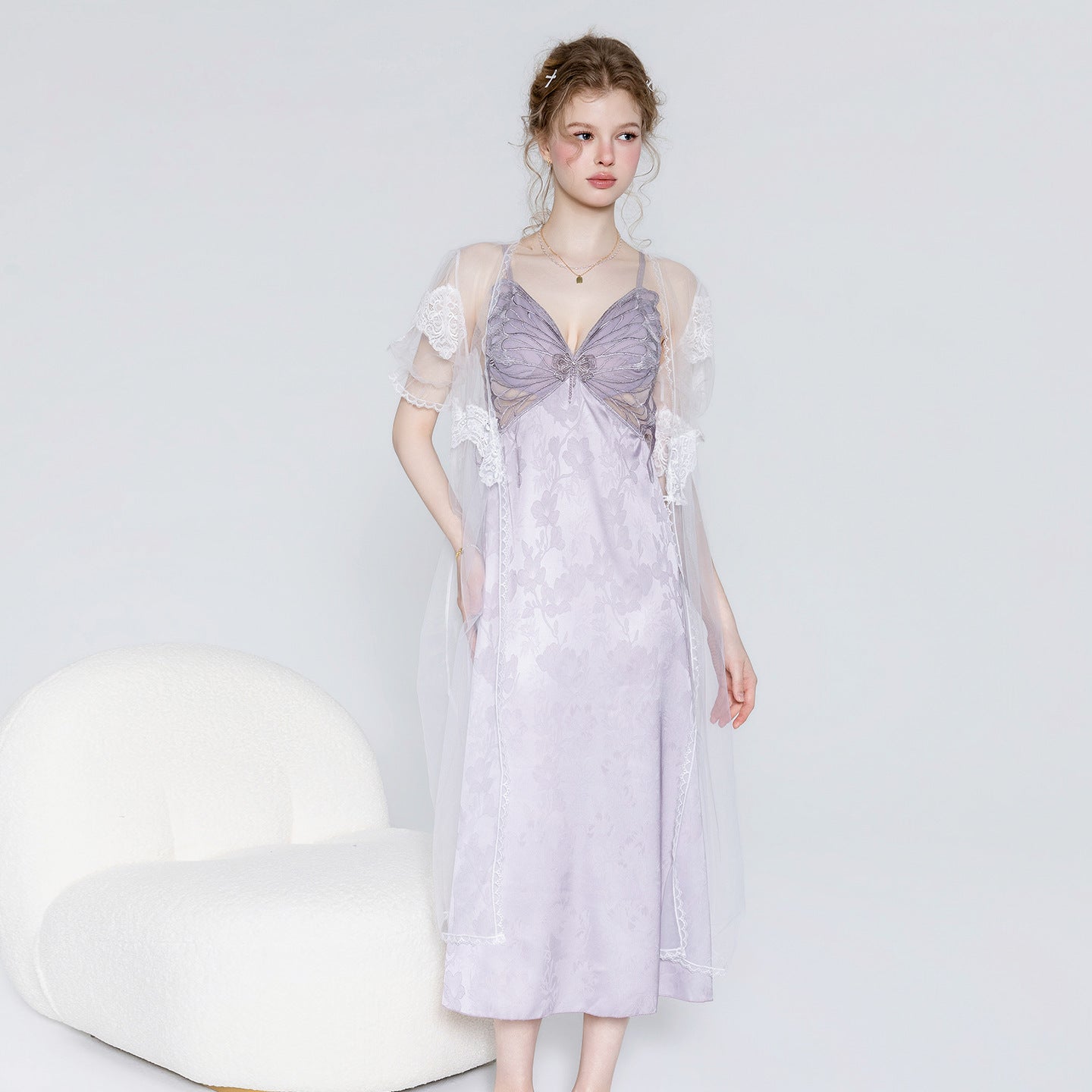 Deep V Butterfly Mesh Satin Nightgown Rode Loungewear Set
